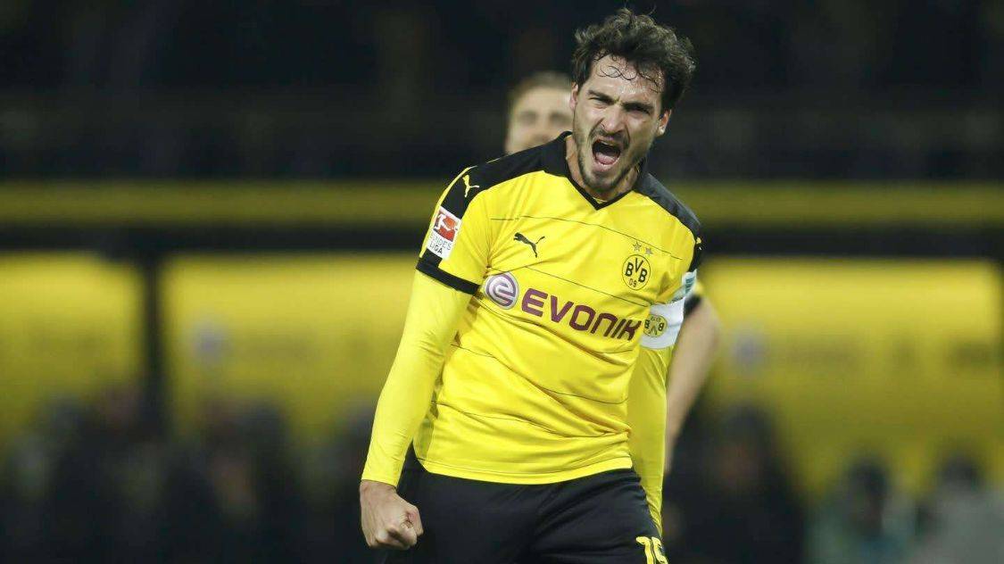 BJL平台官网|
谁最遗憾？媒体评未曾赢得欧冠冠军的30岁以上球员最佳阵 伊布和布冯领衔(图5)