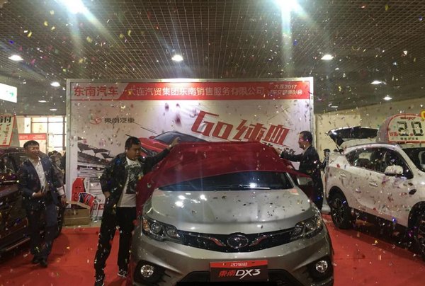 【BJL平台官网】莱万14分钟大四喜 拜仁6-0狂胜锁头名出线(图4) BJL平台官网